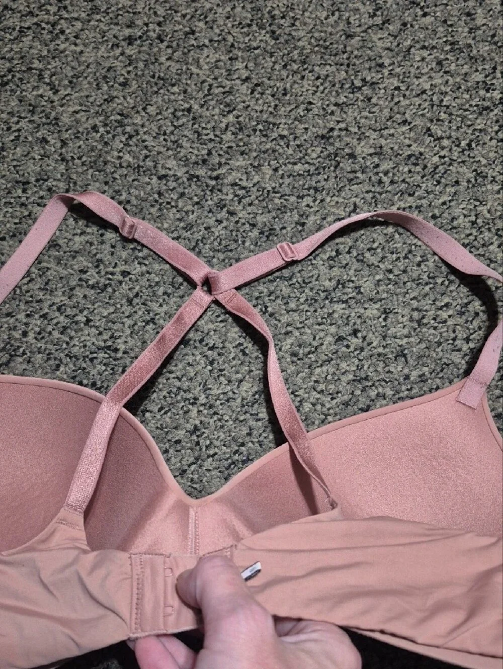 Victoria's Secret Blush Pink Seamless Racerback Bra - Picture 4 of 6